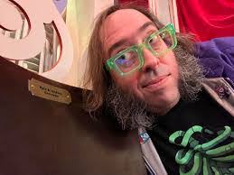 Ernesto Pasillas's Instagram, Twitter & Facebook