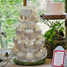4 Tier 12 Round Acrylic Cake Stand Tiered Cupcake Stand Dessert Stand In 2020 Acrylic Cake Stands Wedding Cake Stands Wedding Cupcakes