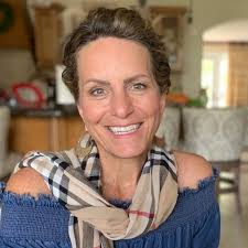 Valerie Lamari Lewis (@repurposedbyvalerie) • Instagram photos and videos