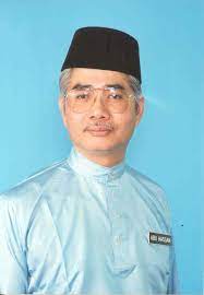 Pada 18 mei lalu, perdana menteri tun dr mahathir mohamad mengumumkan senarai 15 menteri kabinet termasuk menamakan mohamed azmin. Abu Hassan Omar Wikipedia Bahasa Melayu Ensiklopedia Bebas