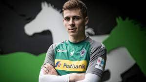 Borussia monchengladbach midfielder thorgan hazard admits he gets frustrated over comparisons with his brother, eden. Bundesliga Borussia Monchengladbach S Thorgan Hazard I Feel Great In This Team