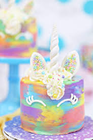 Simple unicorn and rainbow cake. Unicorn Cakes Sugarhero