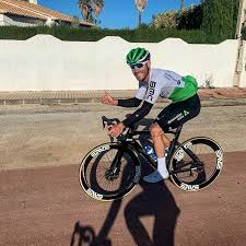 Giacomo nizzolo (born 30 january 1989) is an italian racing cyclist, who currently rides for uci worldteam team qhubeka assos. Giacomo Nizzolo Giacomonizzolo Twitter