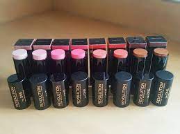 Beautiful Darkness Makeup Revolution Matte Blush Makeup
