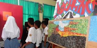 Manfaat pameran penyelenggaraan pameran, khususnya di sekolah memiliki manfaat dapatkah kalian menjelaskan faktor apa saja yang menyebabkan sebuah kegiatan pameran dikatakan berhasil? Guru Berbagi Pameran Karya Seni Rupa