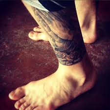 It's a hugely meaningful for justin and hailey, mr. Justin Bieber Tattoo Guide And Meanings From New Face Tattoo To That Selena Gomez Inking