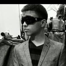 How does the ice king survive