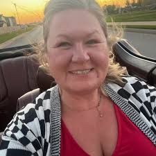 Wha?? The???? The Metfield Pool is already closed for the season? Lame!!!! 