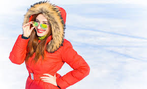 Windburn occurs when the wind has removed the top layer of oil from the skin. Get To Know The Difference Between Sunburn And Windburn
