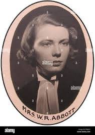 Margaret Abbott's Instagram, Twitter & Facebook