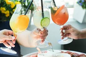 Vodka may be the most mixable and useful liquor in the bar. 7 Best Mixers For Vodka Commercial Juice Equipment Sc Beverage
