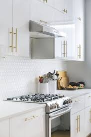 This Gorgeous Surface Is Perfect For Any Modern Kitchen No Matter The Size Shop T High Gloss Kitchen Cabinets Gloss Kitchen Cabinets High Gloss White Kitchen