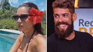 Ex-BBBs Maria Melilo e Mau Mau se reencontram 13 anos após affair no  reality