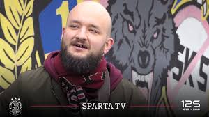 Öncelikle, batı müzik sisteminde kullanılan ve notaları sembolize eden soprano ukulele'nin akort sesleri aşağıdaki gibidir. Pokac Cina Z Vrsovic Sparta Song Derby Chords Chordify