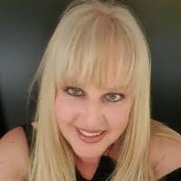 Deborah Steen's Instagram, Twitter & Facebook