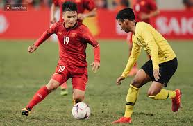 Nguyễn quang hải (born 12 april 1997) is a vietnamese professional footballer who plays as an attacking midfielder for hà nội and vietnam national football team.in 2018, he was voted by a panel of sports journalists and football experts as among the top 15 of best footballer in asia.in 2019, he was voted as among the top 17 best footballers in asia. 20 Hinh áº£nh Nguyá»…n Quang Háº£i Tuyá»‡t Ä'áº¹p Danh Cho Fans