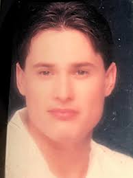 Can you enhance old family photo?