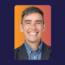 Raven Wallace's Instagram, Twitter & Facebook