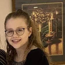 Allison Burcham's Instagram, Twitter & Facebook