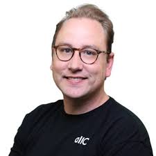 Denis Leoncelli auf LinkedIn: Coucou Food Market numéro 4 ist seit heute  eröffnet. Ready to rumble 🚀…