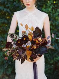 Red and white ranunculus, peonies this dark floral palette is taking over winter wedding season. 20 Stunning Fall Wedding Flower Bouquets For Autumn Brides Elegantweddinginvites Com Blog