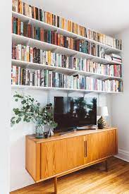 I should put a bit of a disclaimer out here right now. Bookshelf Ideas Diy Bookshelf Decorating Ideas Bookshelves For Small Space Un Bookshelf Booksh Bucherregal Ideen Kreative Bucherregale Bucherregal Diy