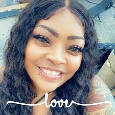 Keshia Moore's Instagram, Twitter & Facebook