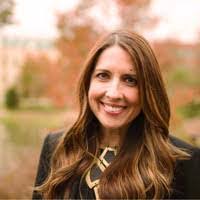 Traci Dellinger's Instagram, Twitter & Facebook