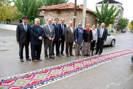 EŞME`DEN GUİNNES REKORUNA ADAY KİLİM haberi