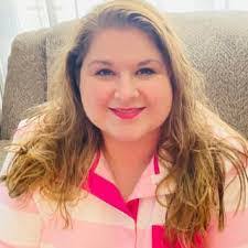 Angela Eversole's Instagram, Twitter & Facebook