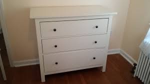 If the drawer is stuck, wiggle it a little to unjam it. Fixing Saggy Drawers 8 Steps With Pictures Instructables