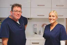 Natalie driessen, md is a cosmetic, plastic & reconstructive surgery specialist in palm desert, ca. Dr Dreesen Tierarzt Aus Leidenschaft Fotos Facebook