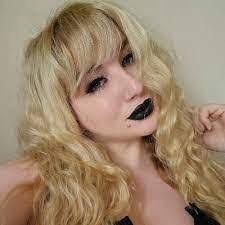 Edilin Diaz's Instagram, Twitter & Facebook