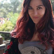 Cassandra Guthrie's Instagram, Twitter & Facebook