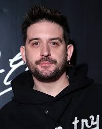 Rudy Cisneros's Instagram, Twitter & Facebook