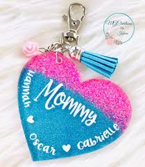 Mom Keychain Mama Key Ring Gift For Mom Mother S Day Etsy Mom Keychain Diy Resin Keychain Keychain