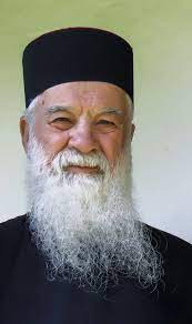 Parintele gheorghe calciu dumitreasa este unul dintre cei mai renumiti parinti marturisitori din temnitele comuniste, dizident anticomunist si luptator pentru drepturile omului. PÄƒrintele Gheorghe Calciu Dumitreasa Home Facebook