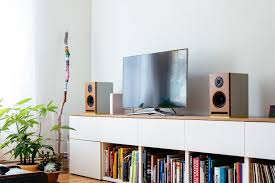 Diy Speakers On A Simple Ikea Sideboard Bucherregal Diy Ikea Sideboard Kompaktlautsprecher