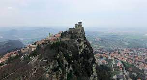 Scopri il turismo di san marino in minube: Un Dia De Turismo Por San Marino Capital Y El Monte Titano