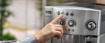 The best promo codes & coupons. De Longhi Magnifica Automatic Bean To Cup Coffee Machine Espresso Cappuccino Esam 4200 S Silver Amazon Co Uk Home Kitchen
