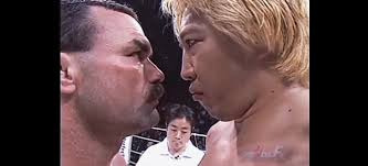 Don Frye vs Yoshihiro Takayama: Uma Batalha Épica em 2002