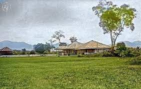 Mcdonald jalan gopeng dt mcdonald ipoh mcdonald jalan kuala kangsar dt mcdonald teluk intan dt mcdonald sri manjung 2 dt mcdonald pengkalan dt mcdonald meru raya dt mcdonald taiping lake garden dt mcdonald seri iskandar dt mcdonald jalan sultan azlan shah dt. An Early Picture Of The Ipoh Golf Club House On Tiger Lane What Is Now Jalan Sultan Azlan Shah Probably Around 1 House Styles Club House Outdoor Structures