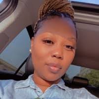 Tara Loper's Instagram, Twitter & Facebook