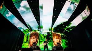 concert review ed sheeran enchanted atlanta with talent and