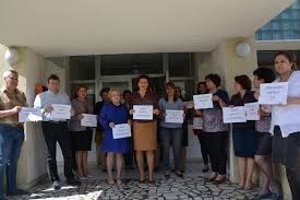 Maybe you would like to learn more about one of these? AngajaÅ£ii Apm Suceava NemulÅ£umiÅ£i De Nivelul SalarizÄƒrii AmeninÈ›Äƒ Cu Greva GeneralÄƒ Suntem AmÄƒgiÅ£i CÄƒ Vor Creste Salariile Din Ianuarie 2018