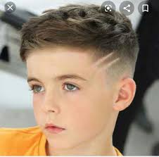 Para los adolescentes de 11 y 12 años, puede usar cualquier peinado que sea adecuado tanto para el cabello largo como para el corto. Cortes De Cabello Corto Para Ninos Testando Produtos Cosmeticos