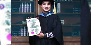 Universiti malaya nafi 'boy iman' daftar dalam phd pentadbiran perniagaan. Dato Saya Sah Status Doktor Sudah Masuk Ic Boy Iman