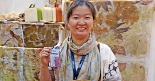 Melihat Peluang Usaha Ani Sukses Di Bidang Kartu Pos Batik Kartu Pos Produk