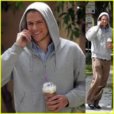 I Love The Normal Guys Just Beautiful Even Without The Makeup And Lighting Crew Wentworth Mille Wentworth Miller Prison Break Wentworth Miller Prison Break