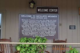 Wickliffe mounds state historic site noktasına 21,5 km mesafede. Welcome Center Welcome To Wickliffe Mounds State Historic Site Wickliffe Historical Sites Historical